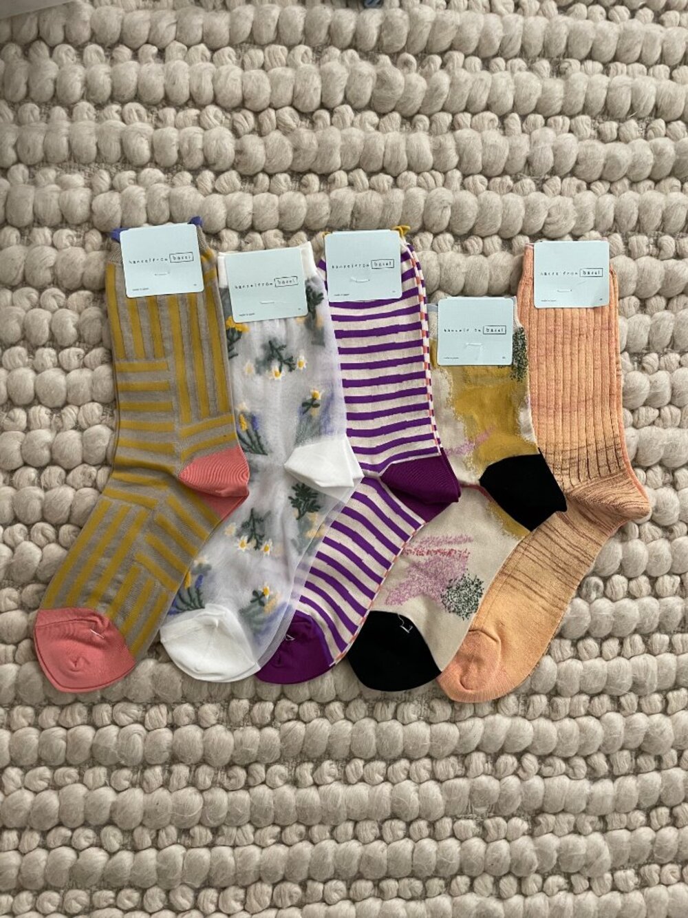HANSEL FROM BASEL Japanese Nylon Sheer Ankle Sock / Summer Peach